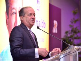 Reinaldo Pared retira precandidatura; denuncia intervención del gobierno en favor de Gonzalo