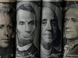 Cotización del dólar está a punto de tocar los RD$52