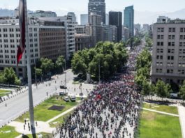 Duro golpe a imagen de Chile tras cancelar APEC y COP25 por estallido social