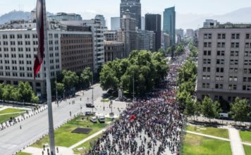 Duro golpe a imagen de Chile tras cancelar APEC y COP25 por estallido social