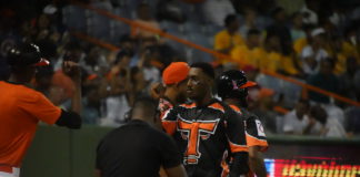 Toros ganan 7mo juego consecutivo con joya de Valdés