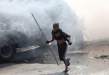 Protestas en Chile: «Las élites empresariales y políticas apretaron la tuerca más de lo que tenían que apretar»