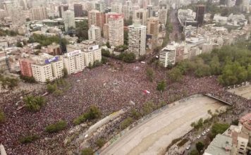 Protestas en Chile: la histórica marcha de más de un millón de personas que tomó las calles de Santiago