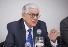 Renuncia miembro titular de la Junta Central Electoral