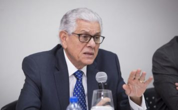 Renuncia miembro titular de la Junta Central Electoral