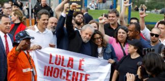 El expresidente brasileño Lula da Silva sale de prisión
