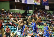 Parque Hostos cierra jornada al derrotar a las Fieras de La Villa