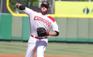 Leones anuncian retorno del abridor Jake Thompson