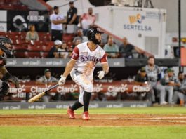 Ureña conduce a los Gigantes sobre las Estrellas