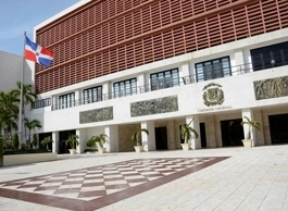 Oxfam pide al Congreso redistribuir 23 mil millones de pesos del Presupuesto del próximo año