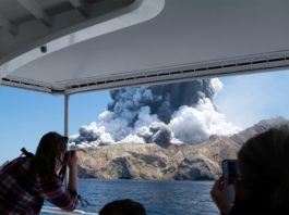 Cinco muertos y sin esperanzas de más sobrevivientes en erupción de volcán en Nueva Zelanda