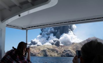 Cinco muertos y sin esperanzas de más sobrevivientes en erupción de volcán en Nueva Zelanda