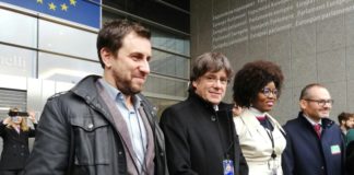 Líderes independentistas catalanes recogieron su credencial provisional de eurodiputados