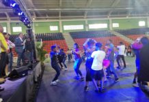 Ministro Danilo Díaz agasaja deportistas en encuentro navideño