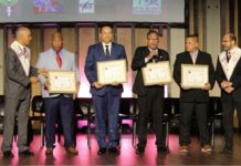 Reconocen contralor por trayectoria en artes marciales