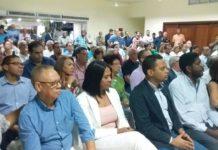 Johnny Ventura se reúne con dirigentes de la C1 del D.N.