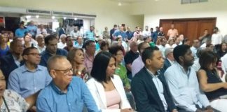 Johnny Ventura se reúne con dirigentes de la C1 del D.N.