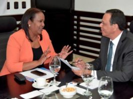 ADP y Educación enfrentados por vacaciones navideñas