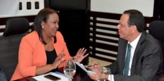 ADP y Educación enfrentados por vacaciones navideñas