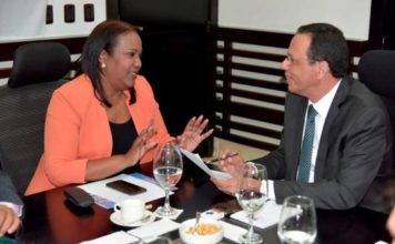 ADP y Educación enfrentados por vacaciones navideñas