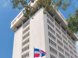 ECONOMÍA DE 2019 SE ENLENTECIÓ CON MÁS POR MENOS