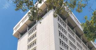 ECONOMÍA DE 2019 SE ENLENTECIÓ CON MÁS POR MENOS