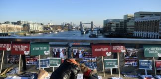 Emotivo homenaje a las víctimas del atentado del Puente de Londres