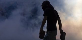 «Chile hoy es un país zombi»