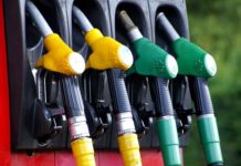 Ligeras rebajas en algunos combustibles
