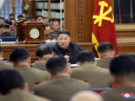 El líder norcoreano examina cómo reforzar la capacidad militar del régimen