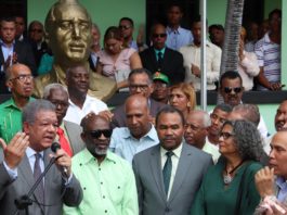 Leonel garantiza que en su gobierno ningún empleado será cancelado por su preferencia política, ideología o religión