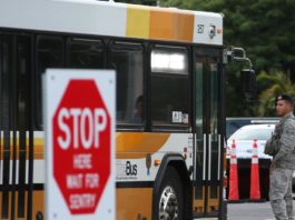 Un militar mata a dos civiles y luego se suicida en la base de Pearl Harbor