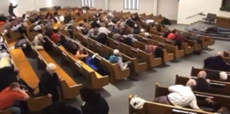 Así fue el asalto armado a una iglesia en Texas y la heroica reacción de uno de sus feligreses