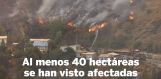 Un incendio en plena Nochebuena destruye más de 100 casas en Valparaíso