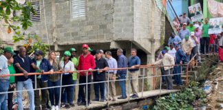 Johnny Ventura promete convertir cañadas DN en afluente de agua potable