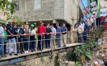 Johnny Ventura promete convertir cañadas DN en afluente de agua potable