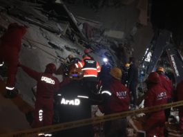 VIDEOS, FOTOS: Primeras imágenes del fuerte terremoto de magnitud 6,5 en Turquía