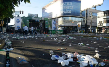 Borrachos, basura y poco tránsito se repiten en calles y avenidas de la ciudad
