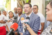 Carolina deposita plan de gobierno para la Alcaldía del DN; se centra en gestión eficiente, con la participación de la gente