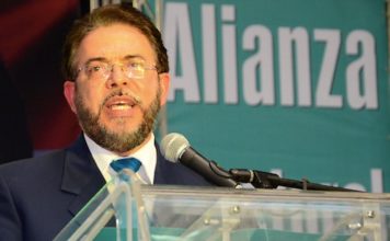 Guillermo Moreno exige destitución del ministro Ángel Estévez