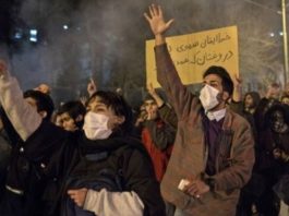 Protestas en Irán: cómo un avión derribado tras 7 minutos de vuelo reavivó la mayor crisis que vive el país persa desde la Revolución Islámica