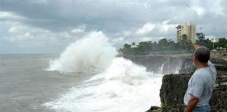 Lluvias dispersas y oleaje anormal para hoy miércoles