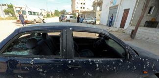 Nuevos combates cerca de la capital de Libia pese a una resolución de la ONU