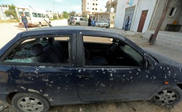 Nuevos combates cerca de la capital de Libia pese a una resolución de la ONU