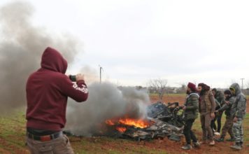 Helicóptero del gobierno sirio es derribado en Idlib y sus dos pilotos mueren (ONG)