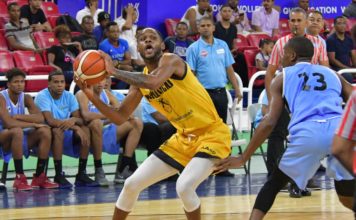 Billy Preston guía al Mauricio Báez a vencer a Los Prados en TBS Distrito 2020