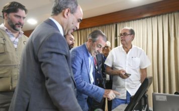 JCE presenta a observadores de la OEA modelo del voto automatizado