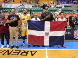 Karl Malone valora el baloncesto local y esfuerzo que realizan los jóvenes