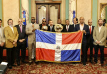 Presidente Medina recibió «La 20» de mano de los Toros del Este