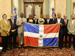 Presidente Medina recibió «La 20» de mano de los Toros del Este